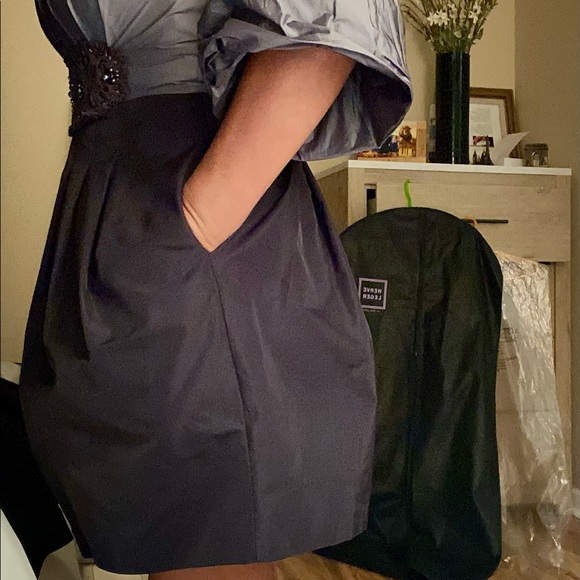 BCBG MAX AZRIA grey dress taffeta with bell sleeves - Picture 11 of 11